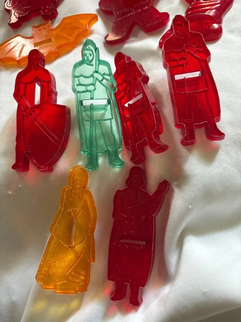 Vintage Cookie Cutters Set Of 20 Plastic Robin Hood Holiday Animal Shapes Red